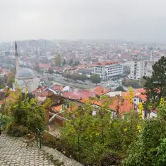 Czy w Kosowie jest bezpiecznie? Aktualna sytuacja i porady dla podróżujących