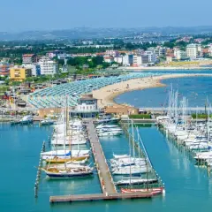 Rimini we Włoszech - co warto zobaczyć? Atrakcje i ciekawe miejsca w tym nadmorskim mieście
