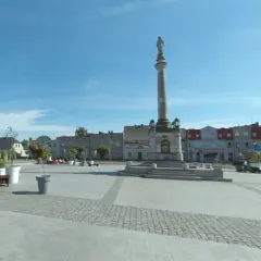Gdzie dokładnie leży Gostyń? Poznaj lokalizację, atrakcje i dojazd