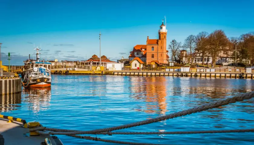 Ustka atrakcje turystyczne – odkryj najpiękniejsze miejsca i aktywności