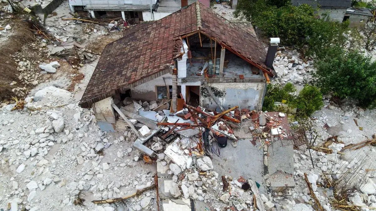 Zdjęcie Czy w Bośni jest bezpiecznie? Aktualna sytuacja i porady dla turystów